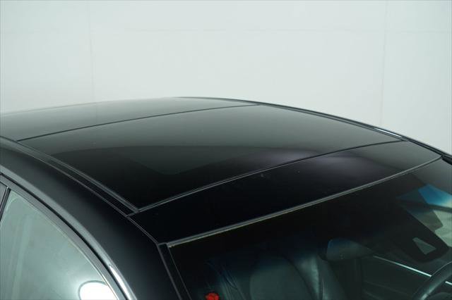 Used 2018 Toyota Camry XSE FWD image 19