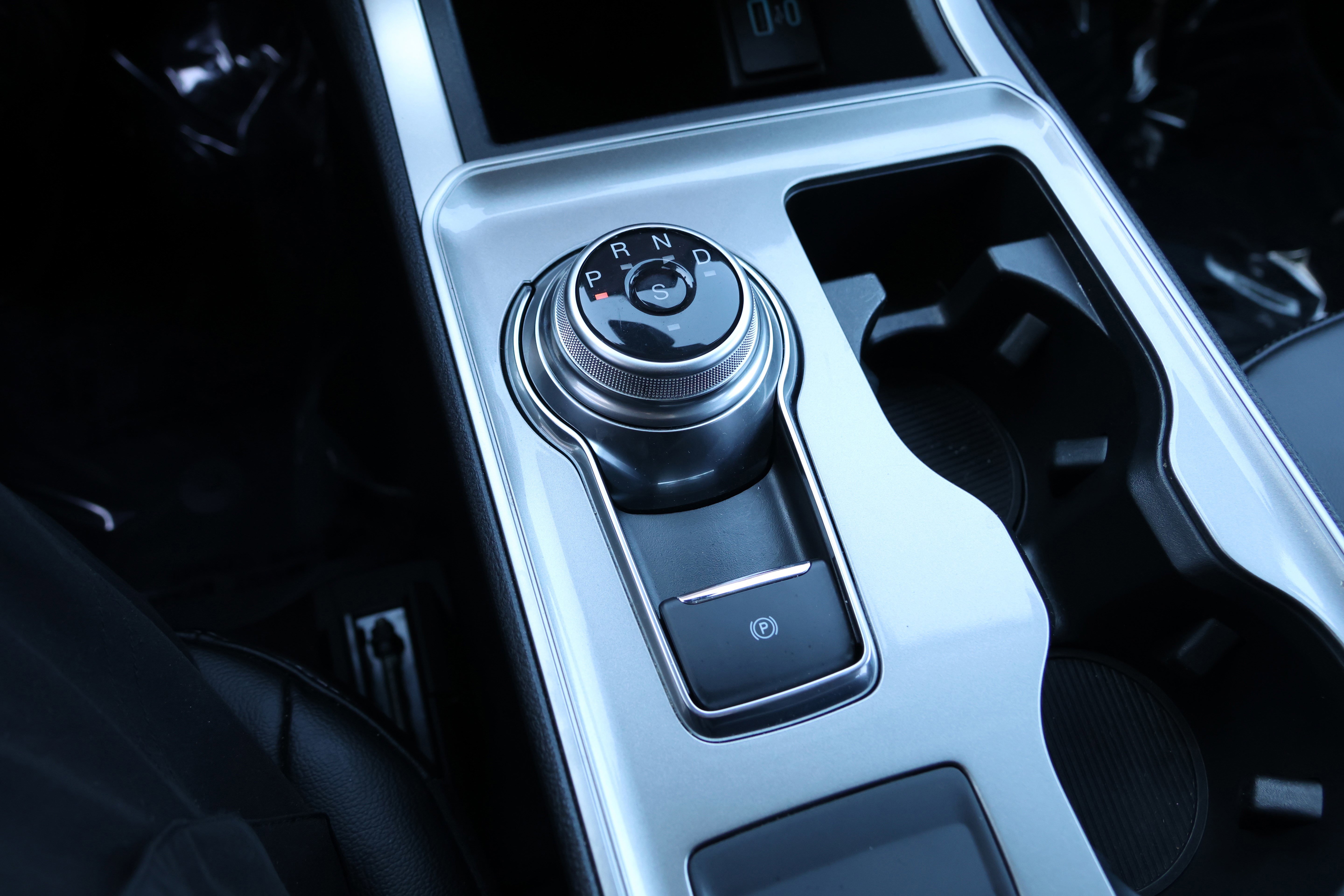 Used 2024 Ford Edge SEL w/ Convenience Package image 29