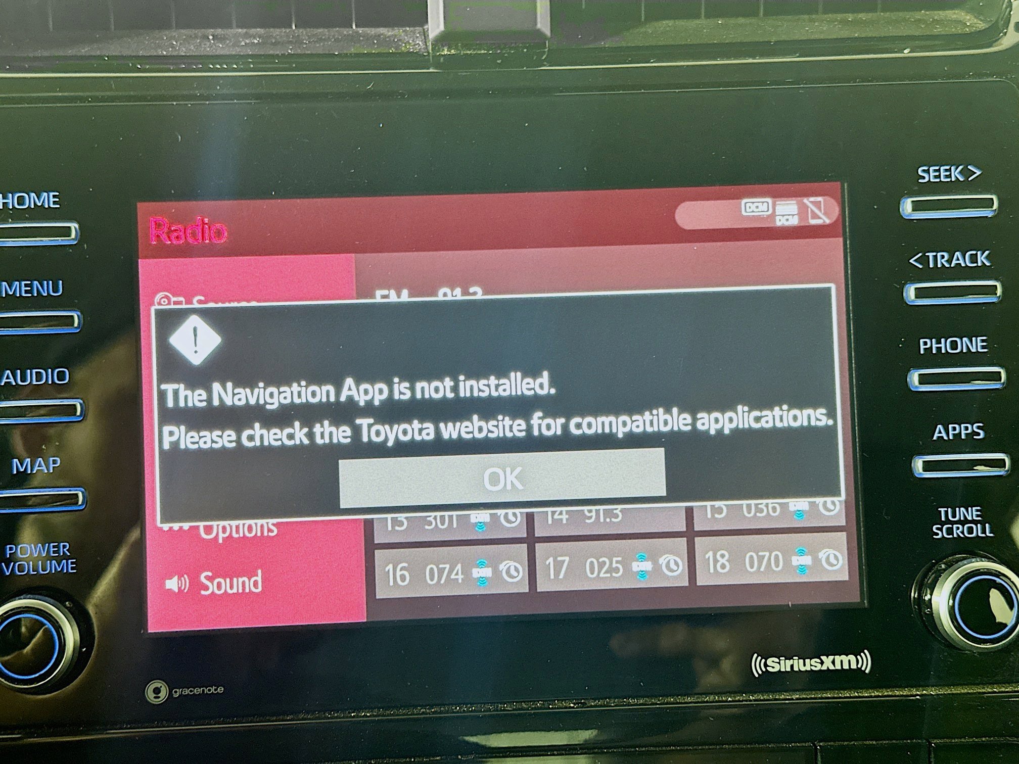 Used 2022 Toyota Prius XLE w/ Advanced Technology Package image 22