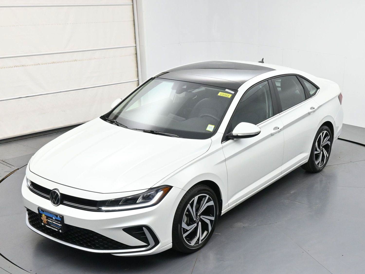 Certified 2026 Volkswagen Jetta SEL FWD image 32