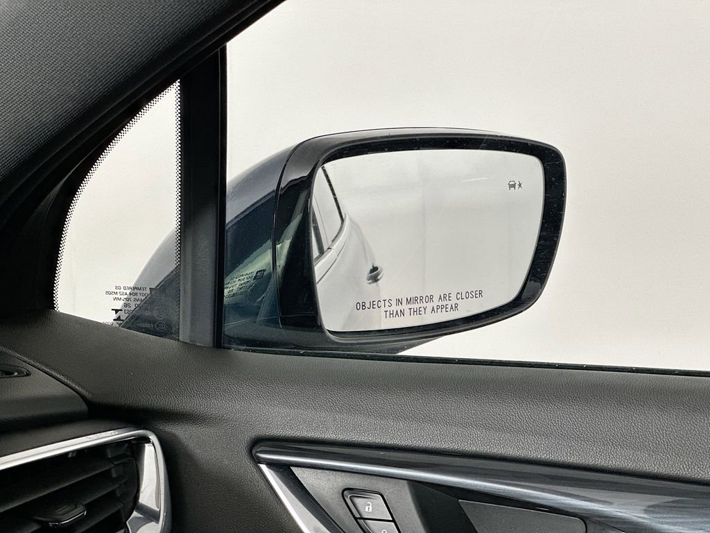 Used 2023 Buick Enclave Essence image 22