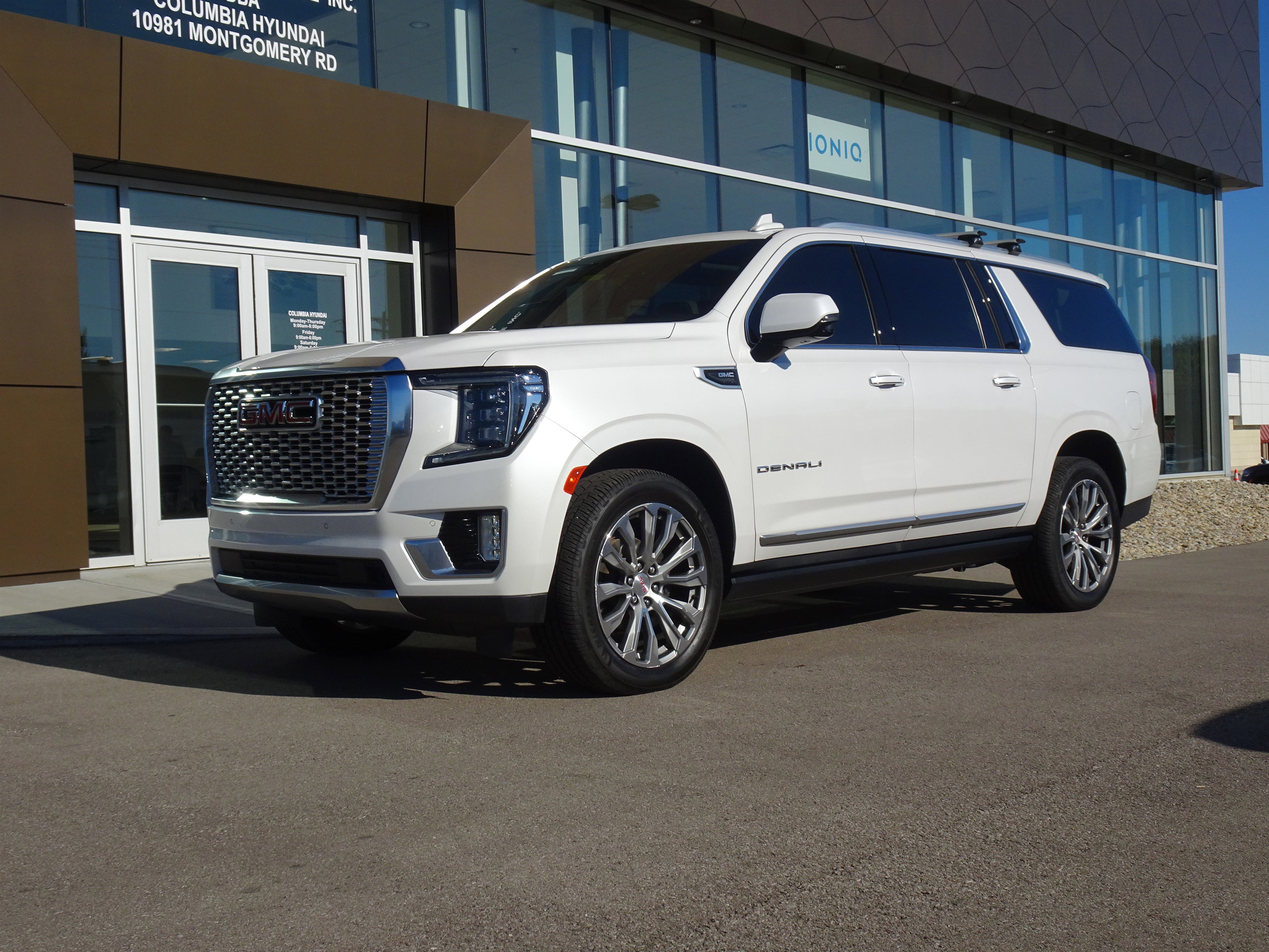 Used 2021 GMC Yukon XL Denali w/ Denali Premium Package