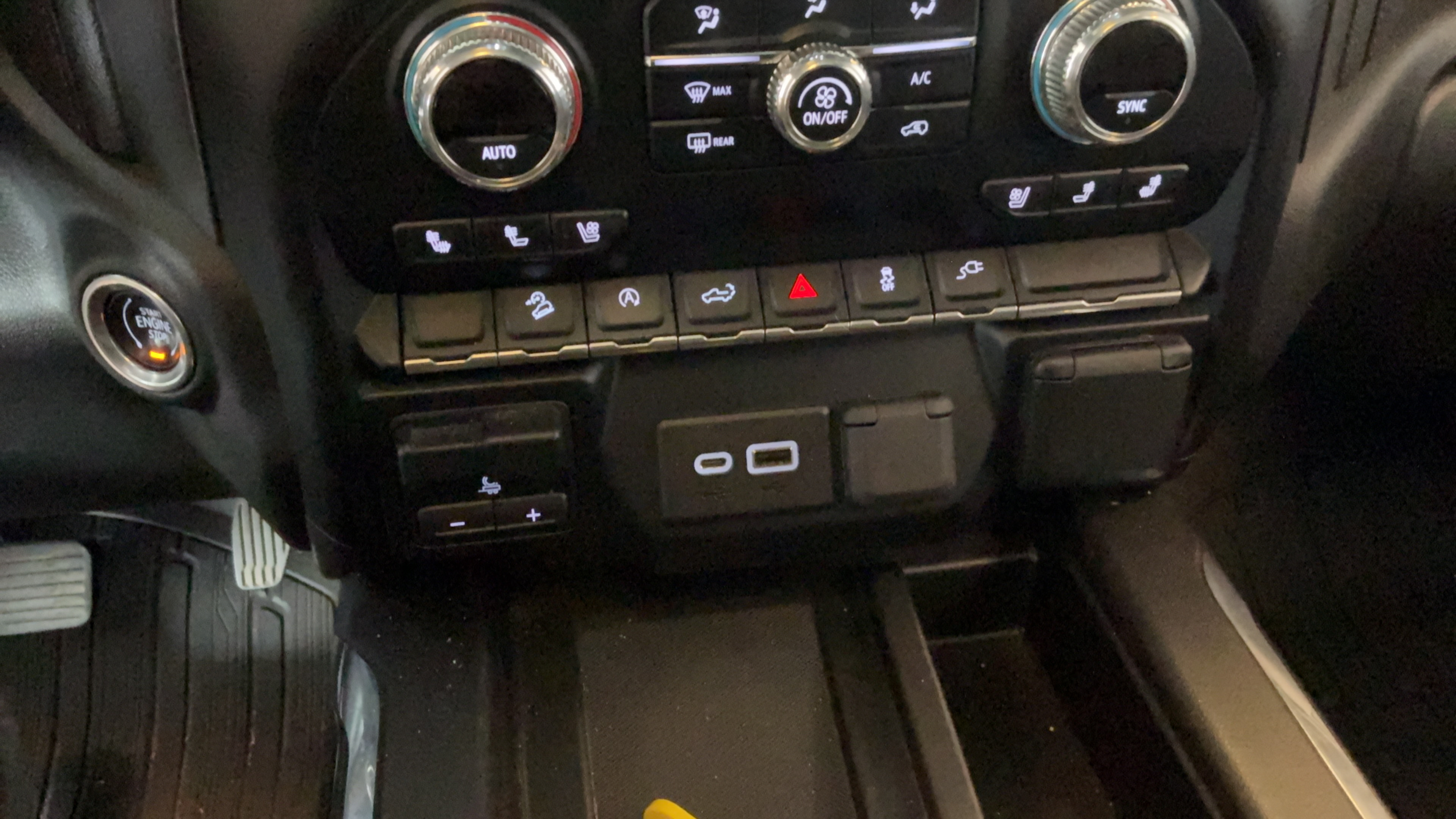Used 2019 GMC Sierra 1500 AT4 w/ AT4 Preferred Package AWD/4WD image 15