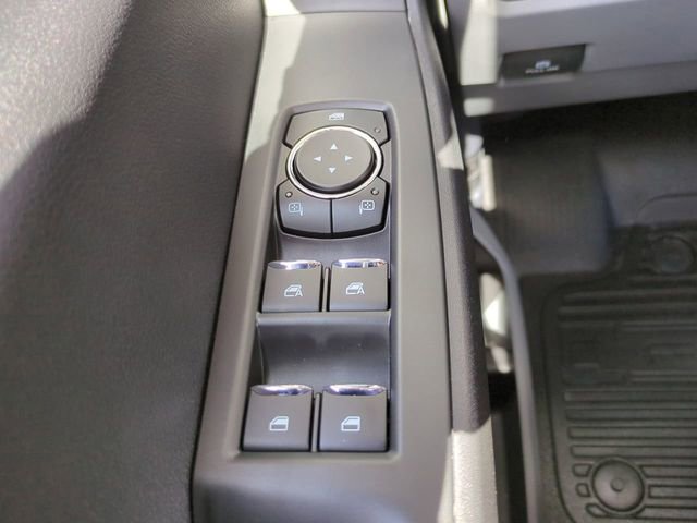 New 2026 Ford F250 XL w/ XL Chrome Package image 23