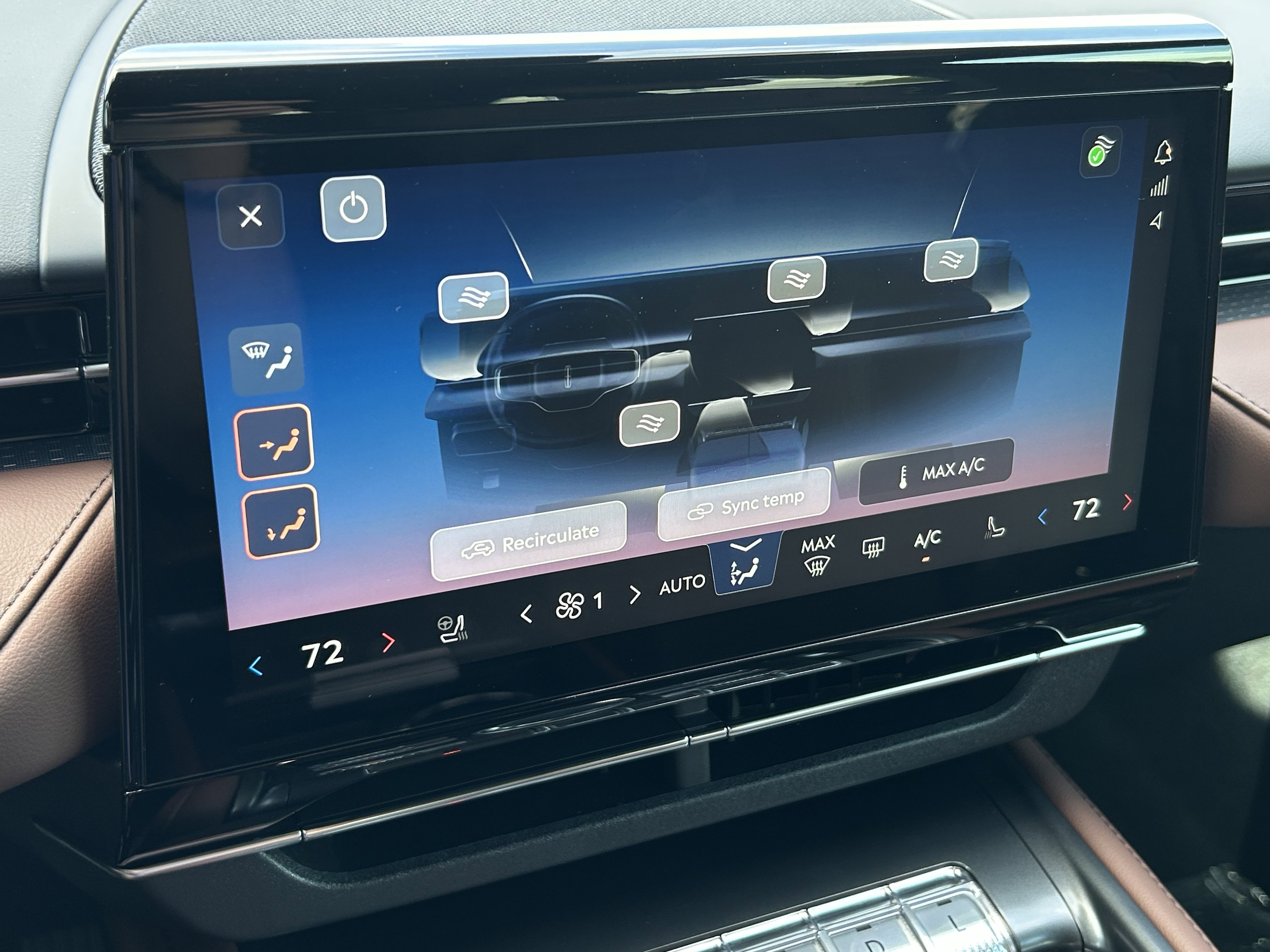 New 2026 Lincoln Nautilus Reserve w/ Jet Appearance Package AWD/4WD image 16