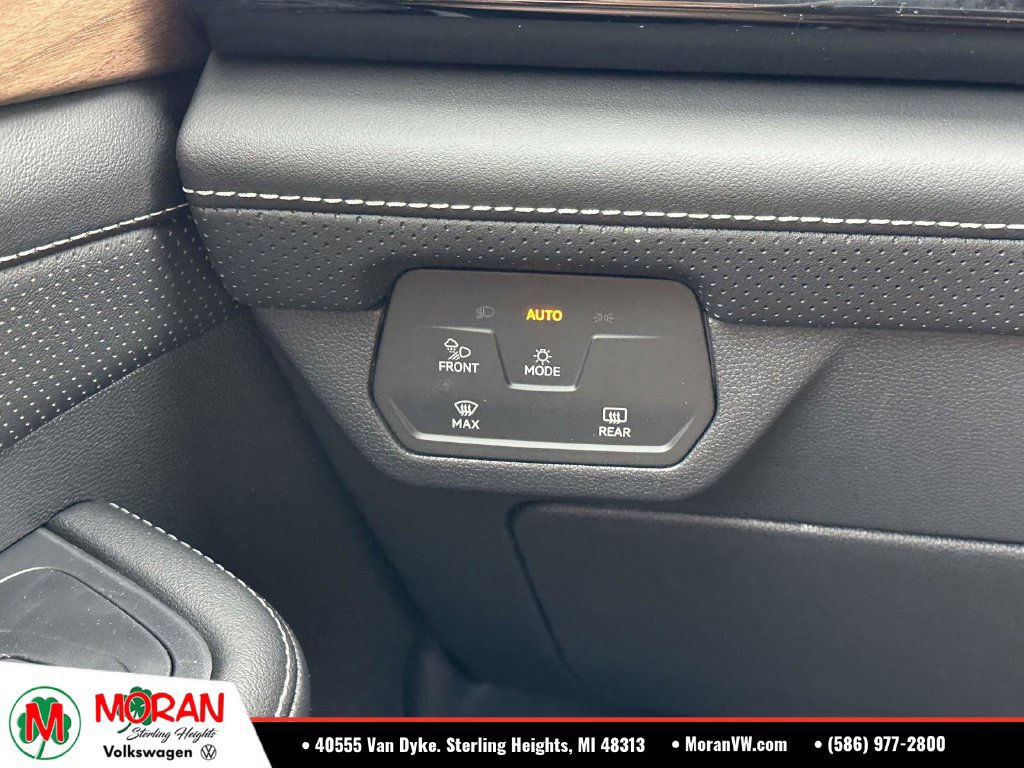 Used 2026 Volkswagen Atlas SE AWD/4WD image 25