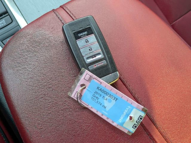 Used 2019 Acura TLX 3.5L Technology Pkg w/A-Spec P image 35