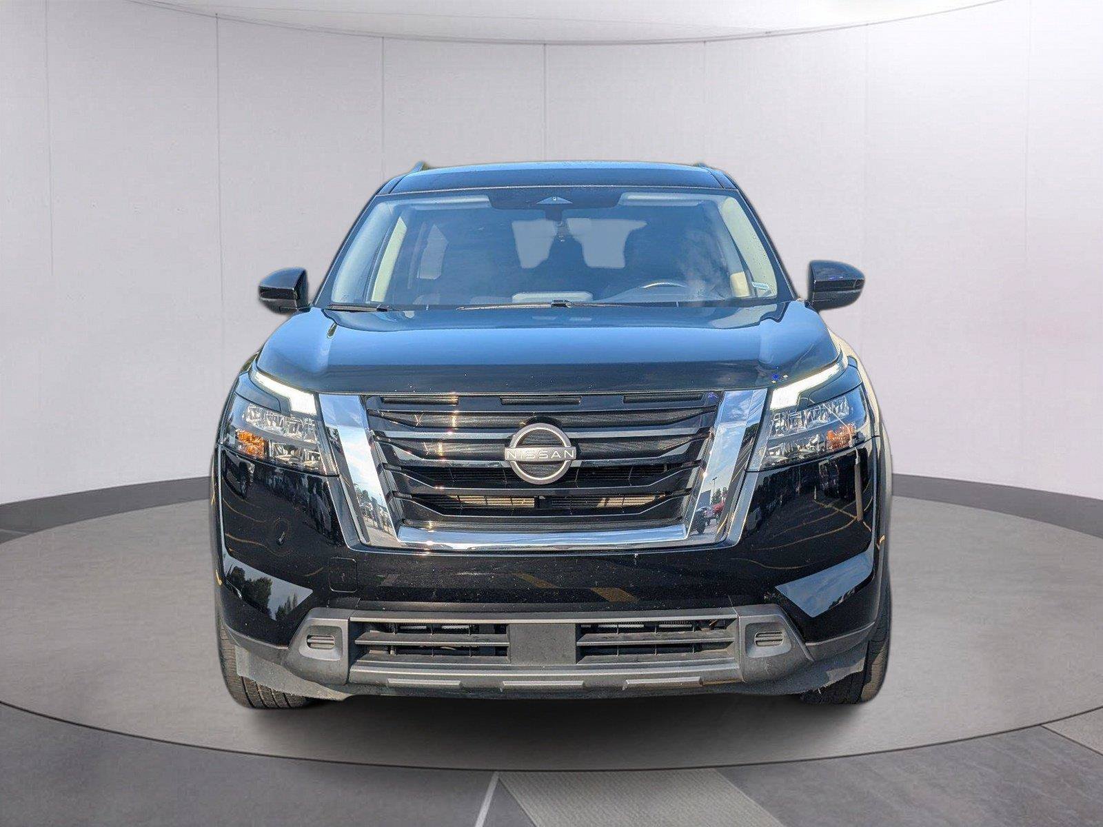 Used 2025 Nissan Pathfinder SV FWD image 10