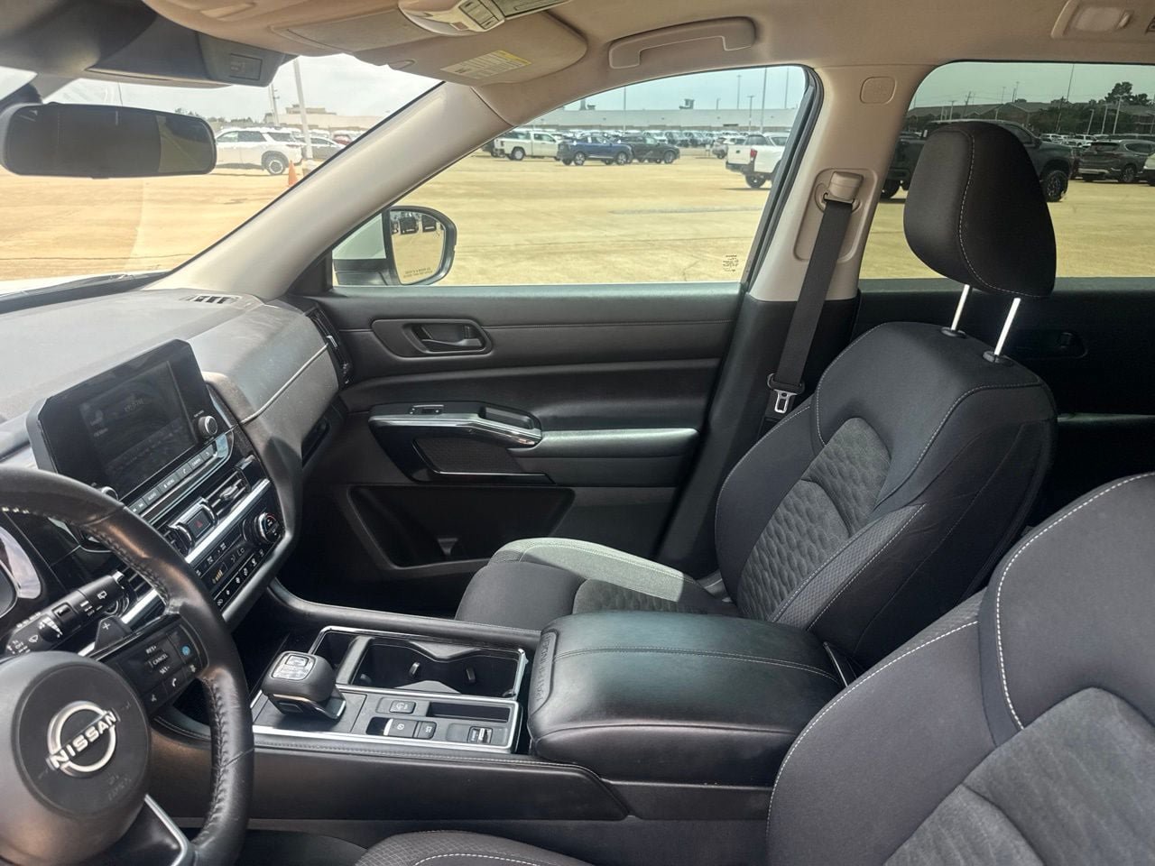 Certified 2023 Nissan Pathfinder SV w/ Lighting Package (N92) FWD image 42