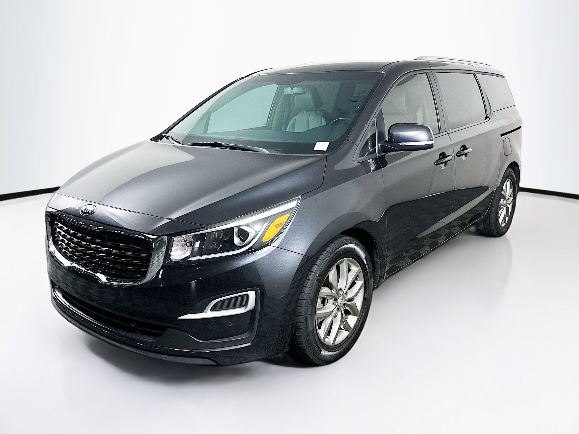 Used 2019 Kia Sedona EX image 3
