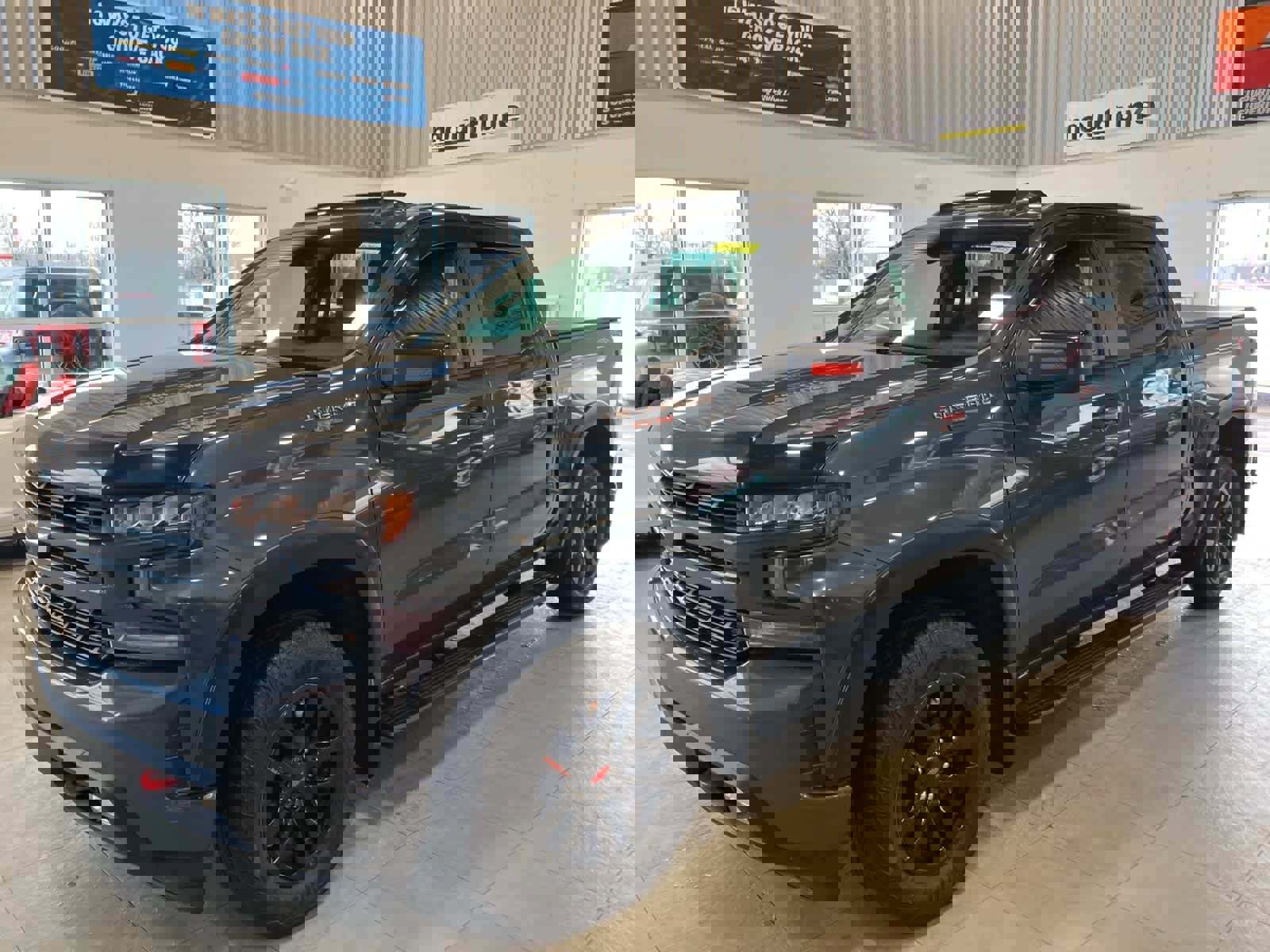 Used 2019 Chevrolet Silverado 1500 RST image 1