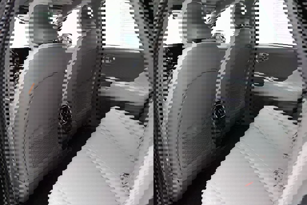 Used 2023 Hyundai Ioniq 6 SEL image 12