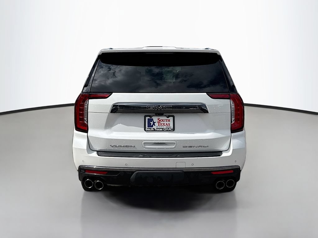 Used 2023 GMC Yukon Denali Ultimate AWD/4WD image 6