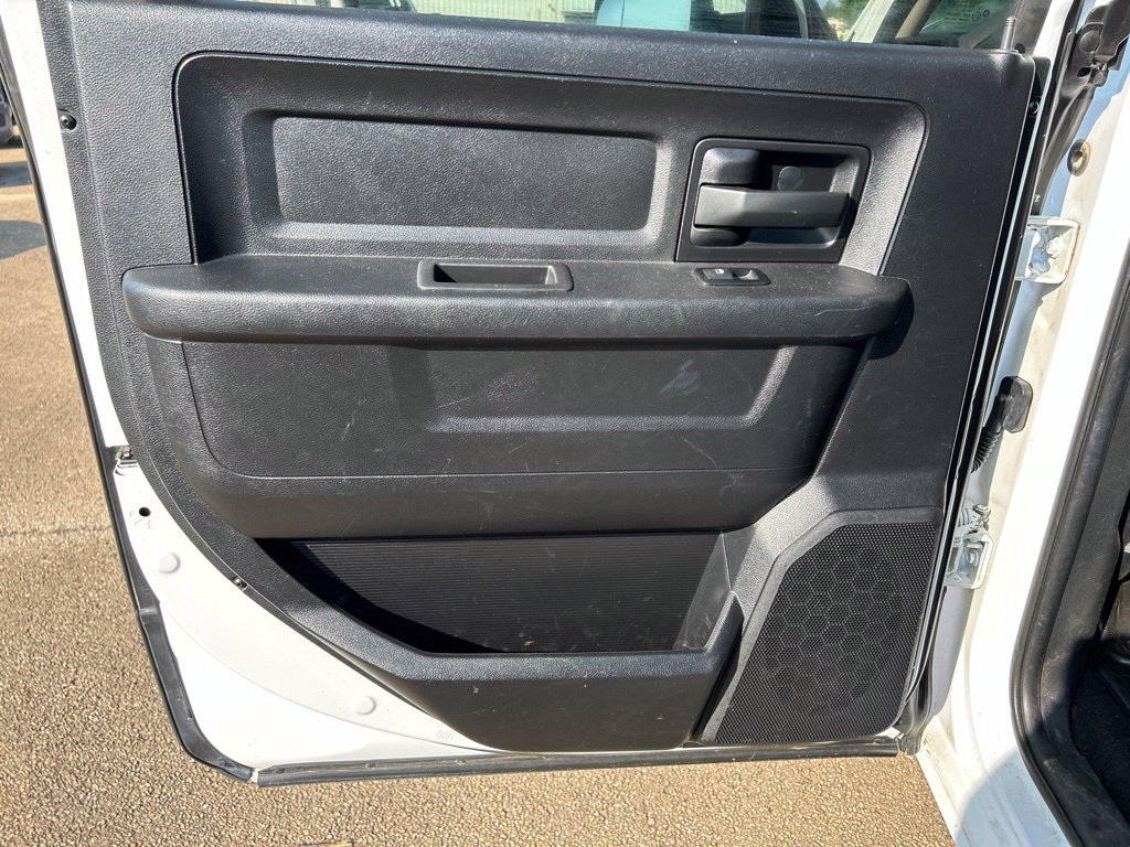 Used 2014 RAM 2500 Tradesman w/ Chrome Appearance Group AWD/4WD image 10