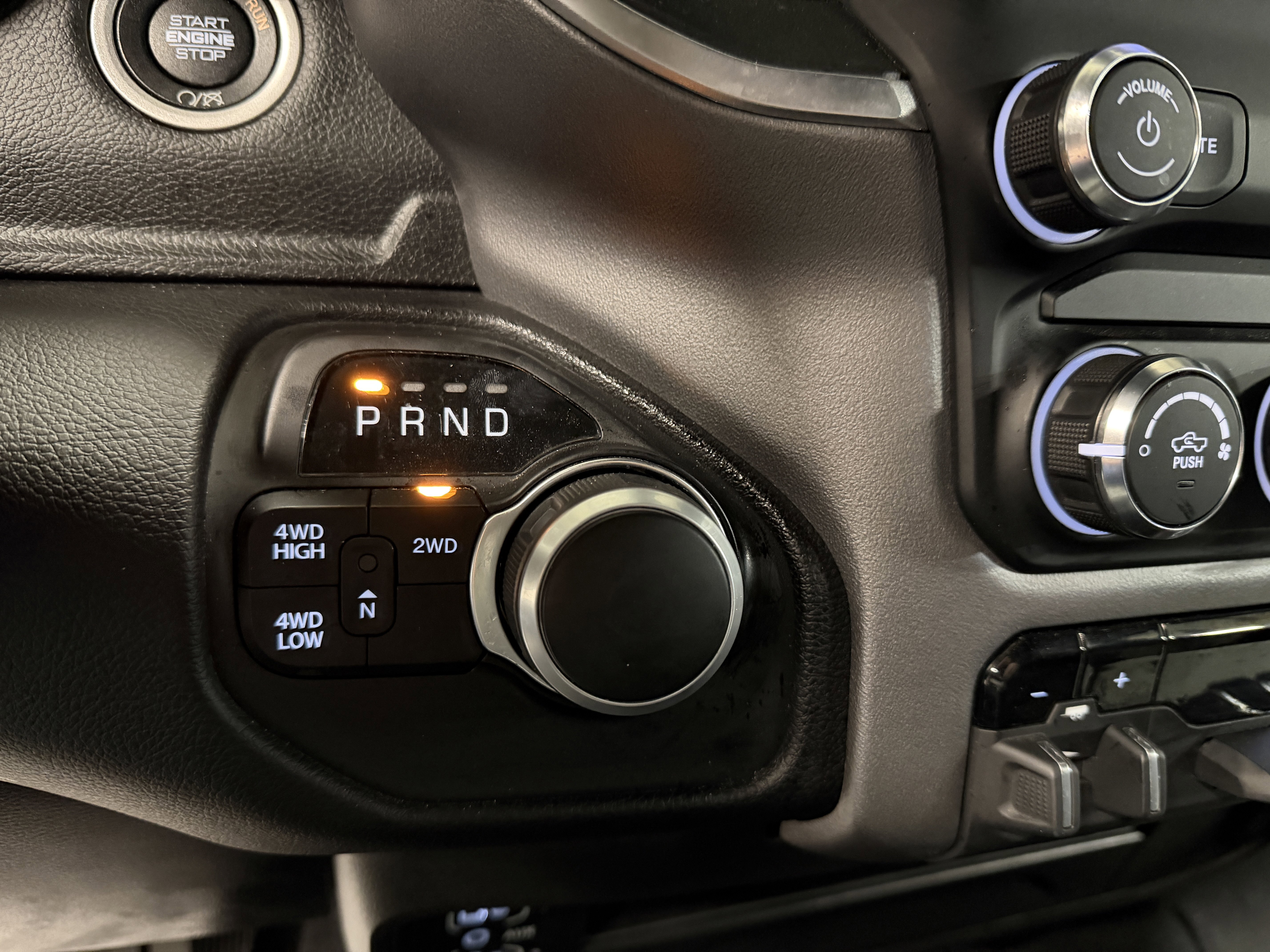 Used 2024 RAM 2500 Big Horn w/ Bed Utility Group image 14