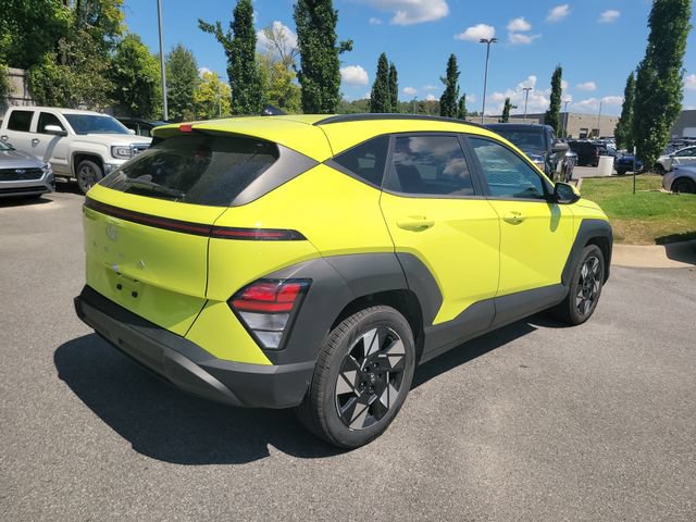 Used 2025 Hyundai Kona SEL FWD image 3