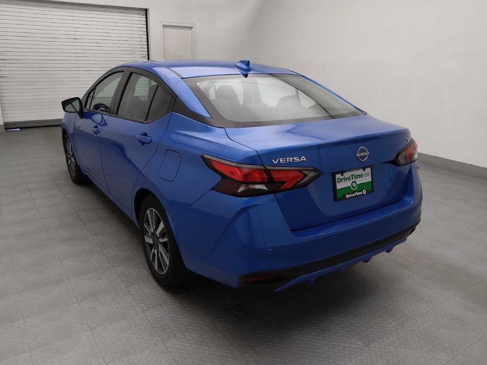 Used 2023 Nissan Versa SV image 5