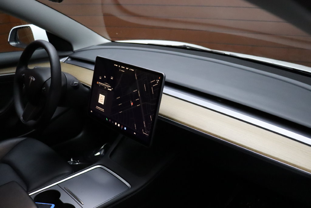 Used 2023 Tesla Model 3 Standard Range RWD image 38