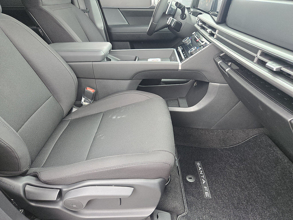 New 2026 Hyundai Santa Fe SE FWD image 15