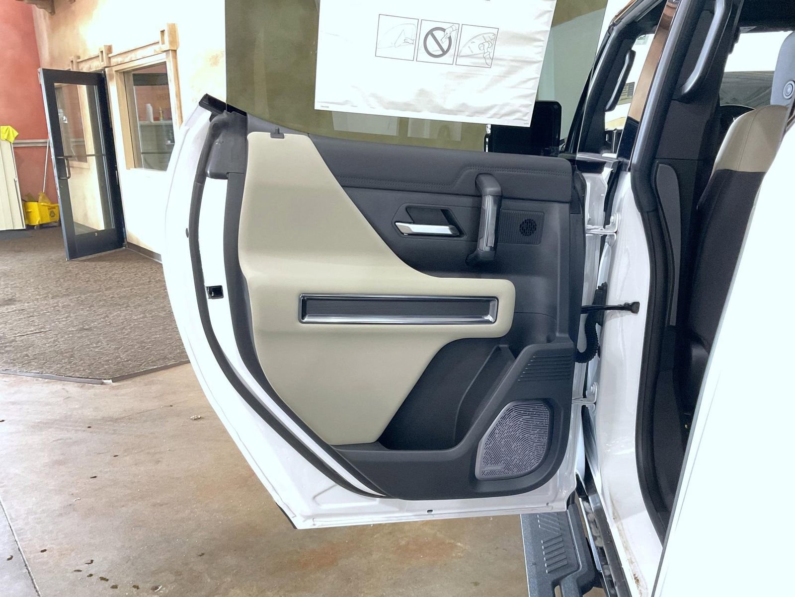 New 2026 GMC Hummer EV 4x4 Crew Cab w/ Battery Pack, 24 Module Pack image 20