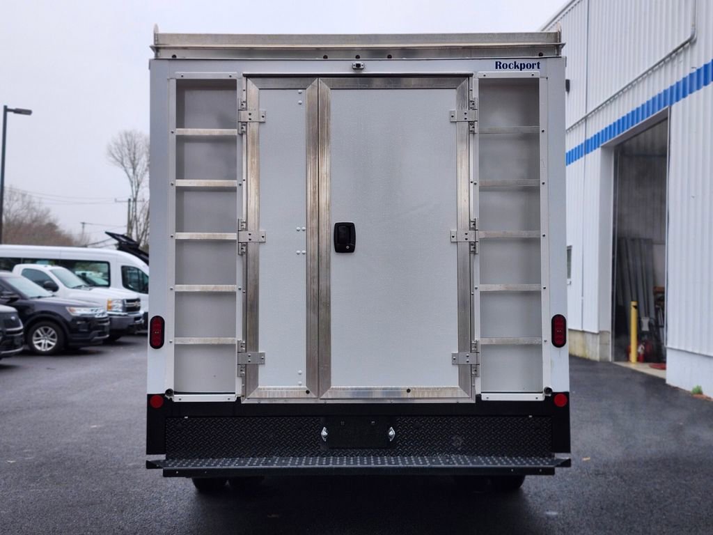 Used 2022 Chevrolet Express 3500 w/ Power Convenience Package RWD image 4