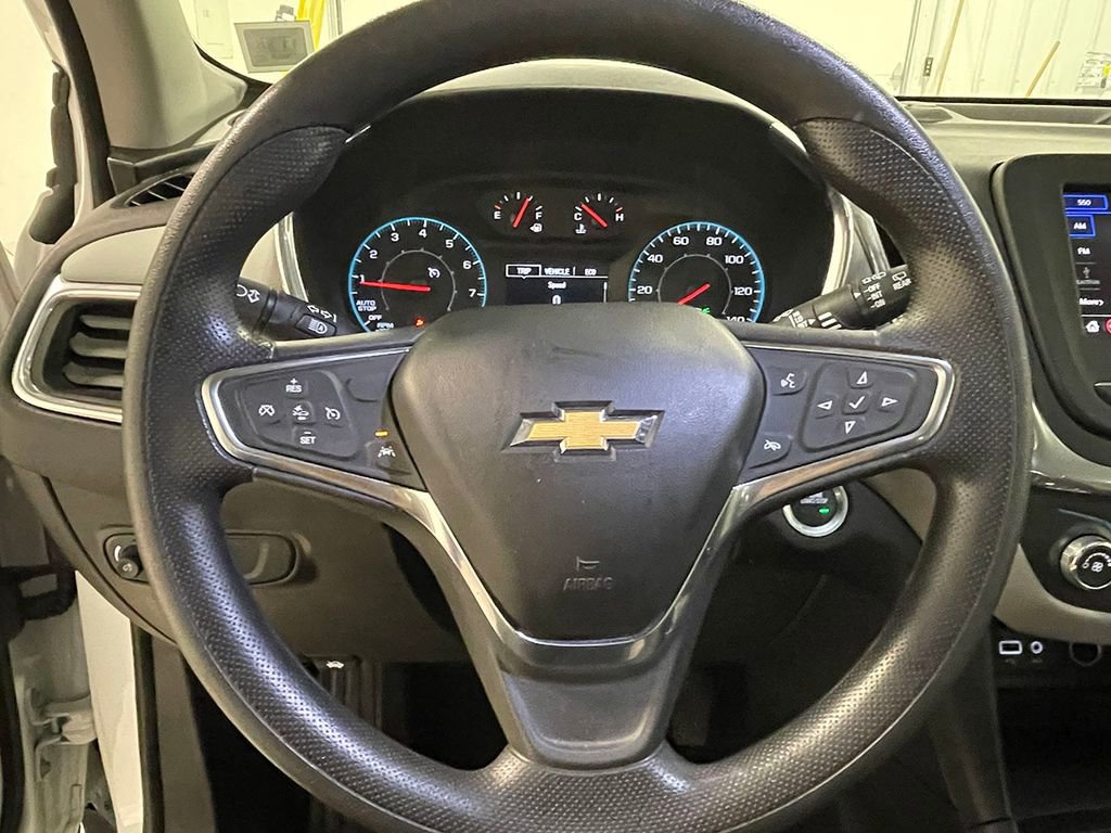 Used 2020 Chevrolet Equinox LS image 30