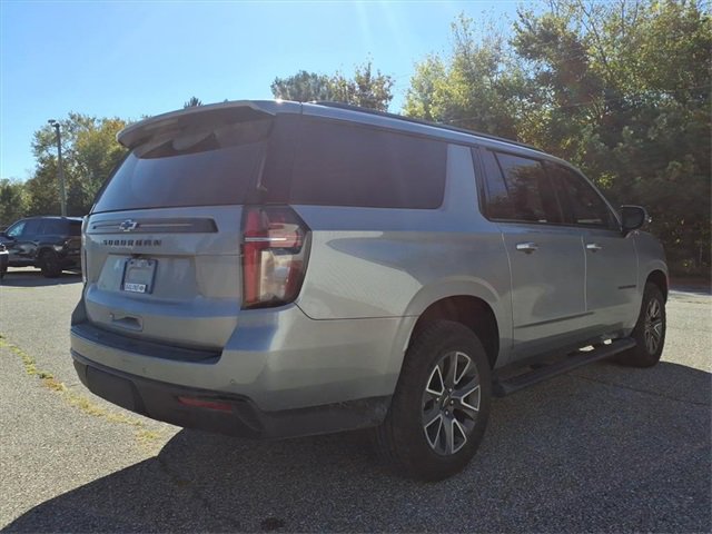 Used 2024 Chevrolet Suburban Z71 w/ Luxury Package image 7