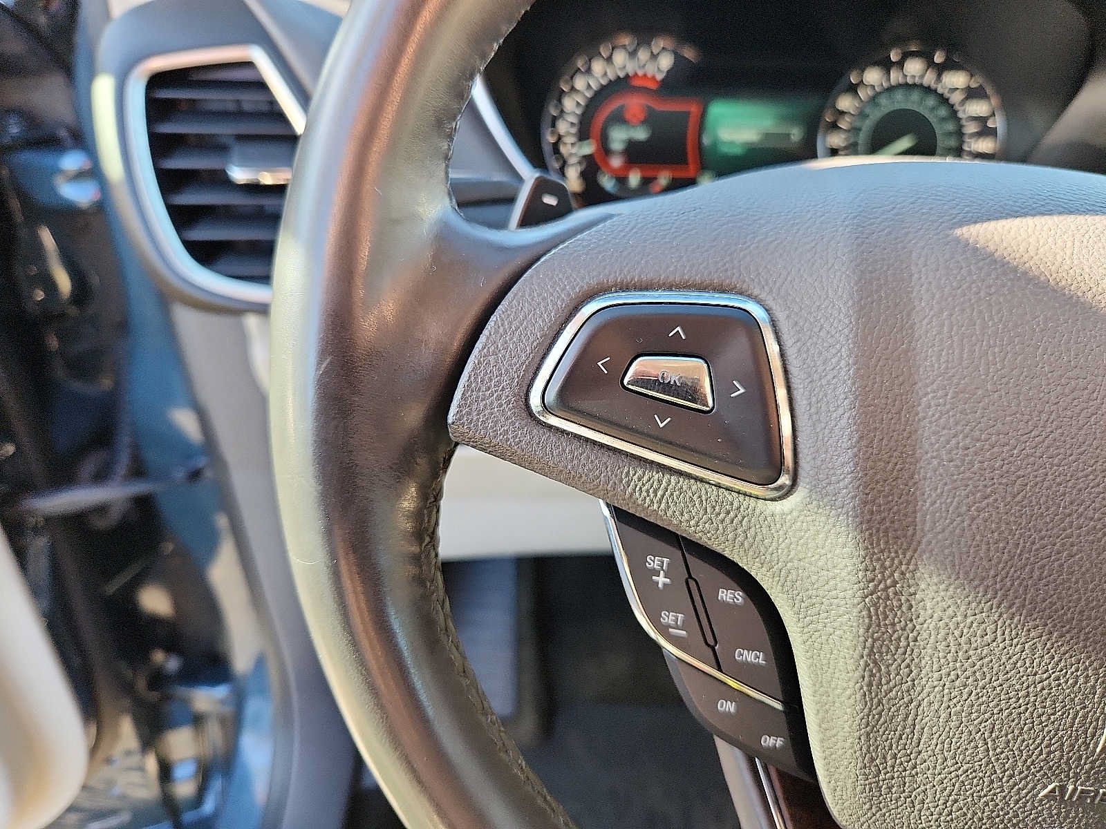 Used 2016 Lincoln MKX Reserve AWD/4WD image 19