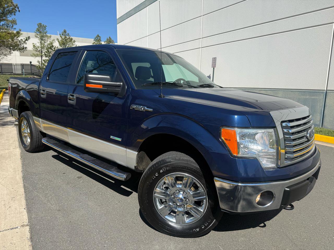 Used 2012 Ford F150 XLT w/ XLT Chrome Pkg image 1