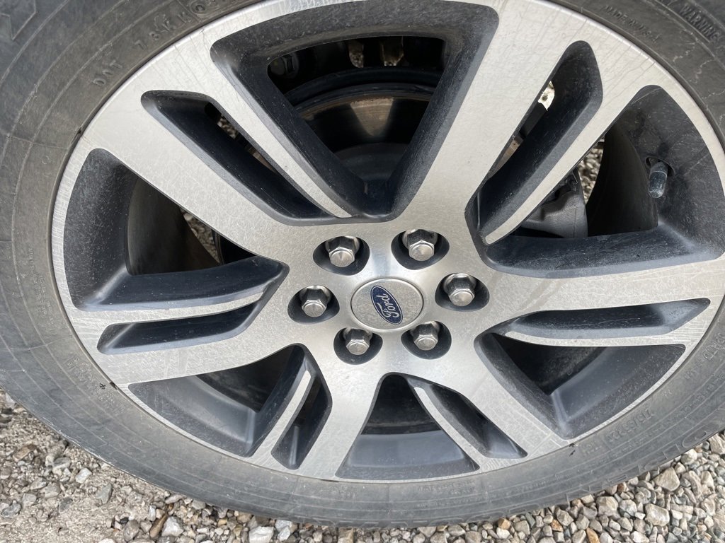 Used 2022 Ford Expedition XLT image 6