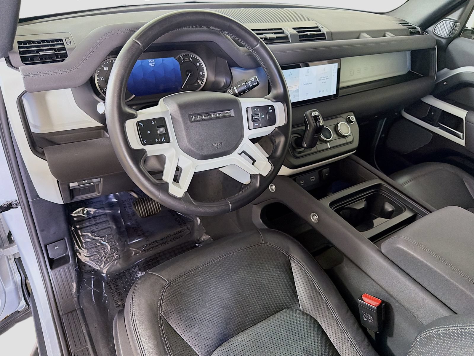 Certified 2023 Land Rover Defender 90 S AWD/4WD image 10