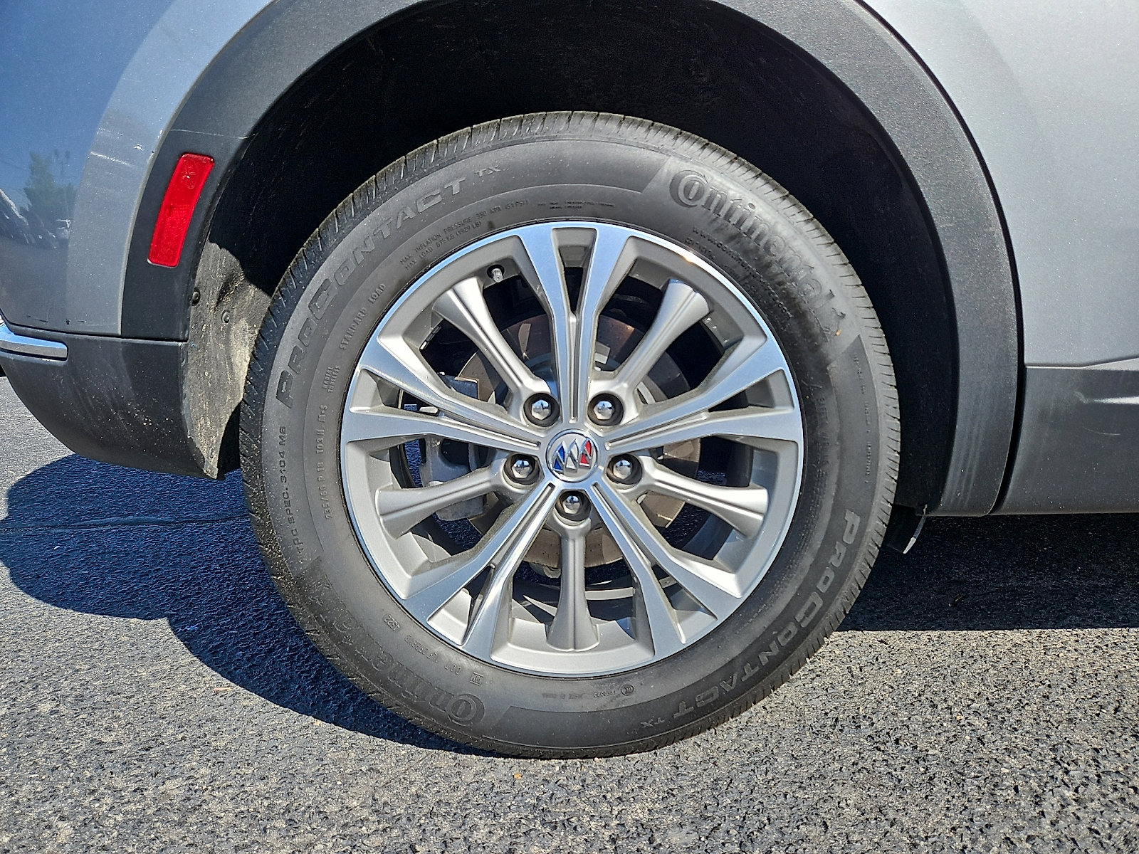 Certified 2023 Buick Envision Preferred FWD image 8