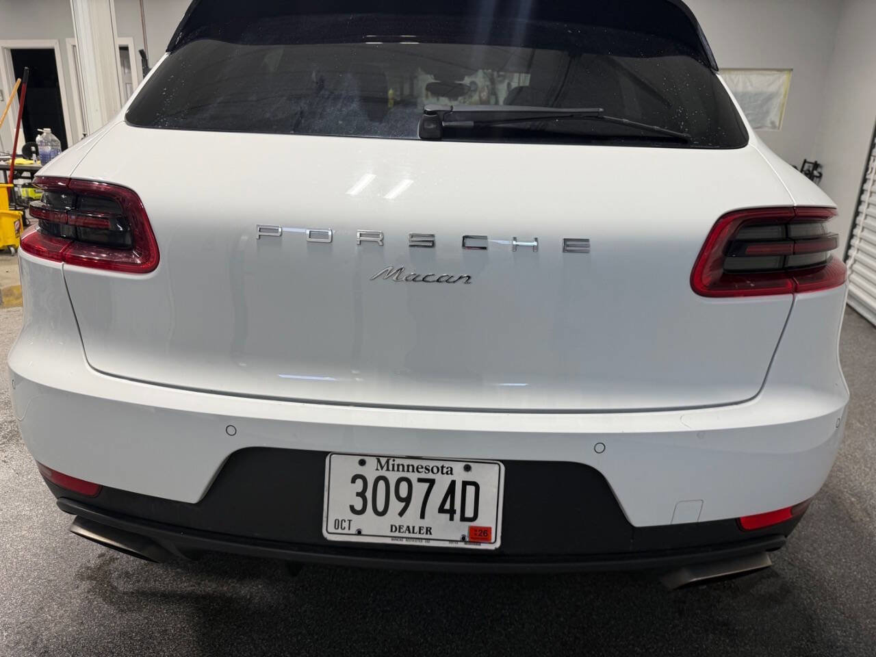 Used 2018 Porsche Macan AWD/4WD image 7