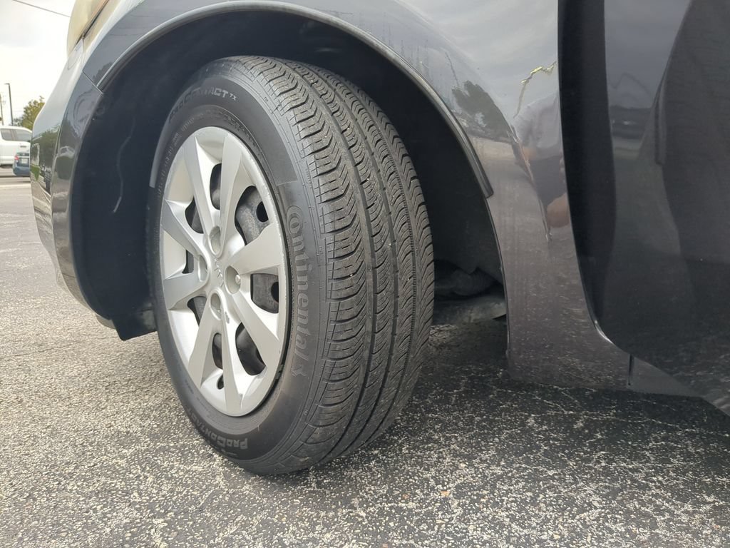 Used 2013 Kia Rio EX FWD image 30