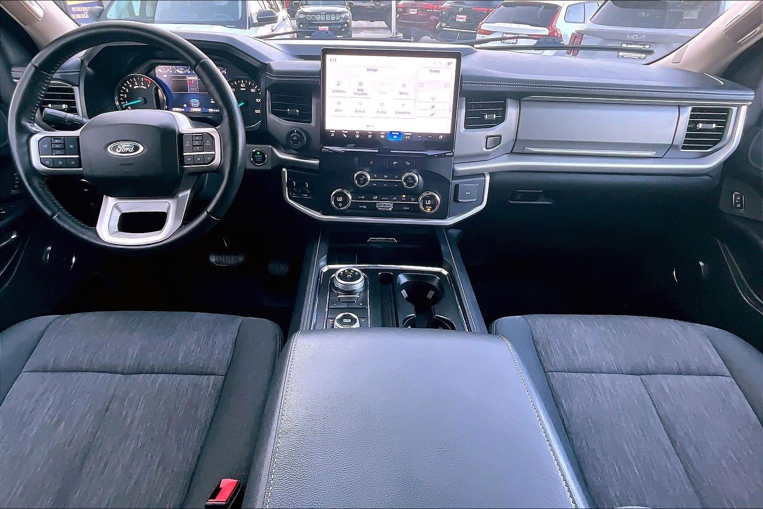 Used 2023 Ford Expedition XLT AWD/4WD image 12
