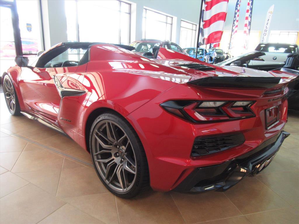 Used 2025 Chevrolet Corvette Z06 image 5