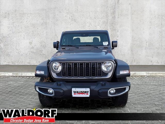 New 2025 Jeep Gladiator Sport image 5