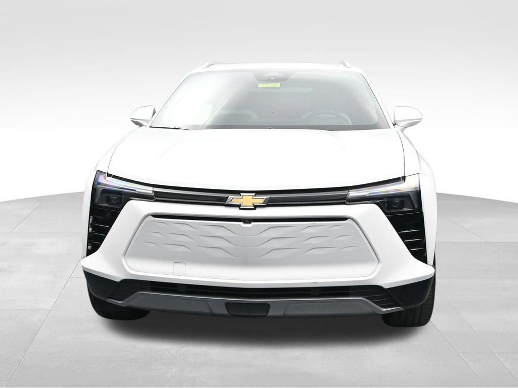 Used 2024 Chevrolet Blazer EV LT AWD/4WD image 8
