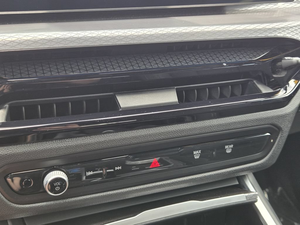Certified 2025 BMW i4 xDrive40i AWD/4WD image 23