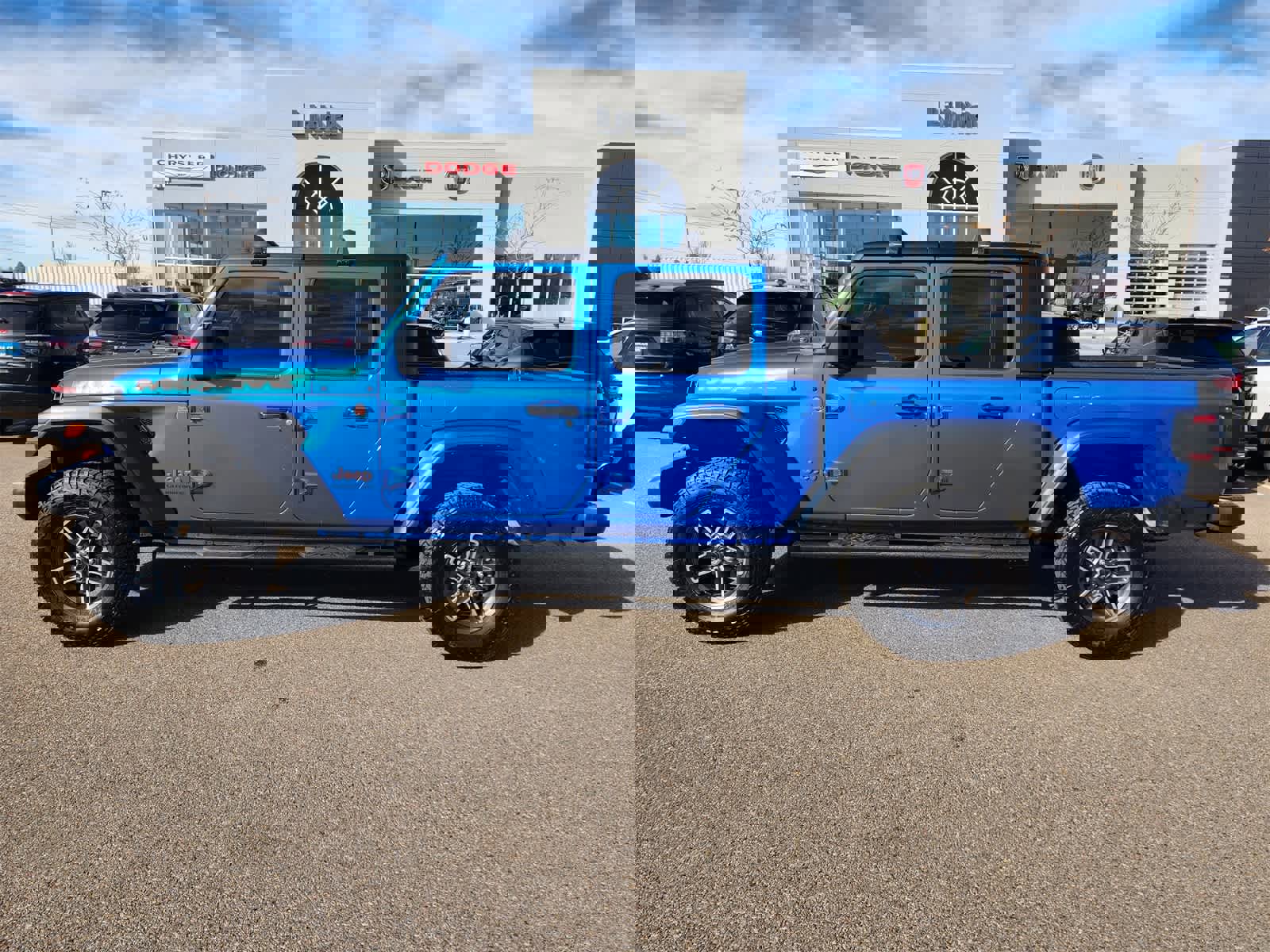 Used 2024 Jeep Gladiator Mojave image 6