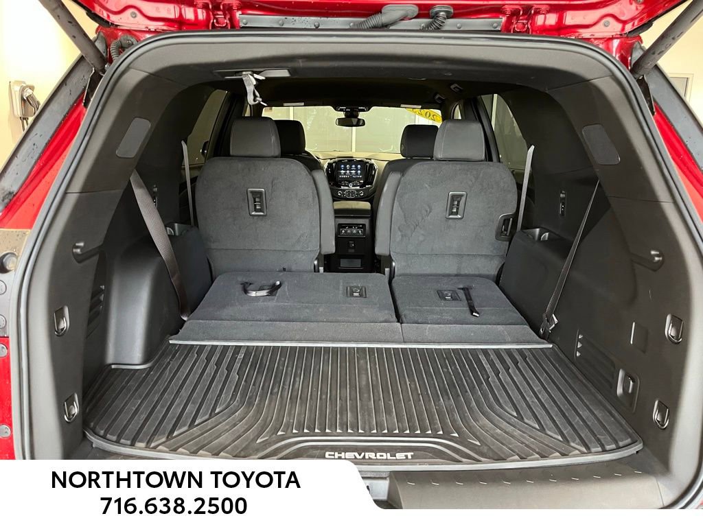 Used 2023 Chevrolet Traverse LT image 20