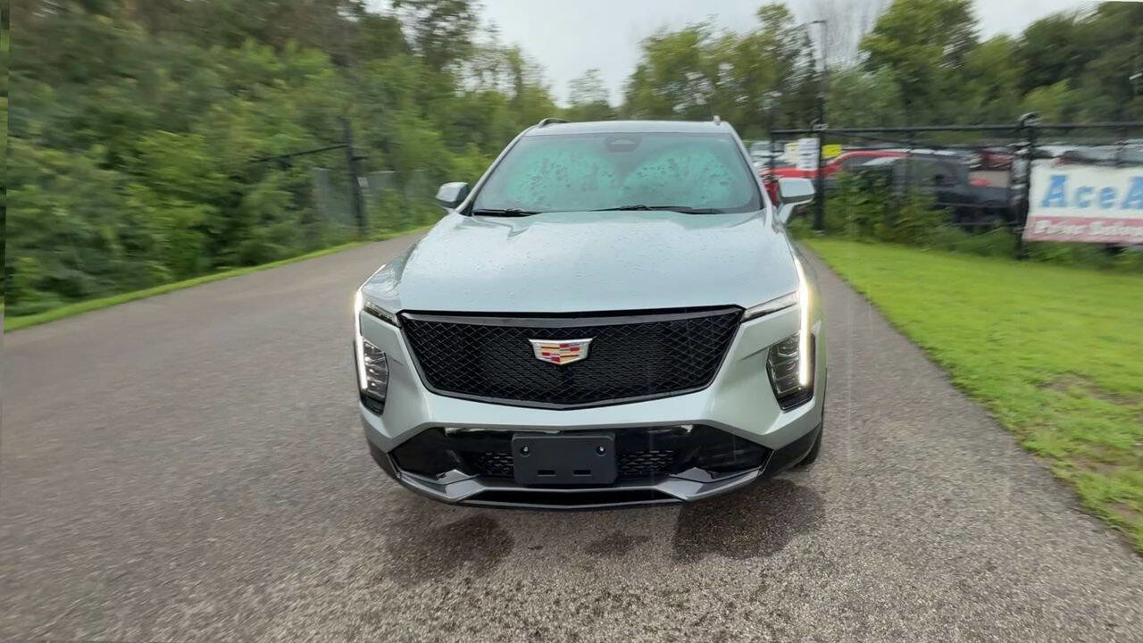 Used 2024 Cadillac XT4 Sport image 7