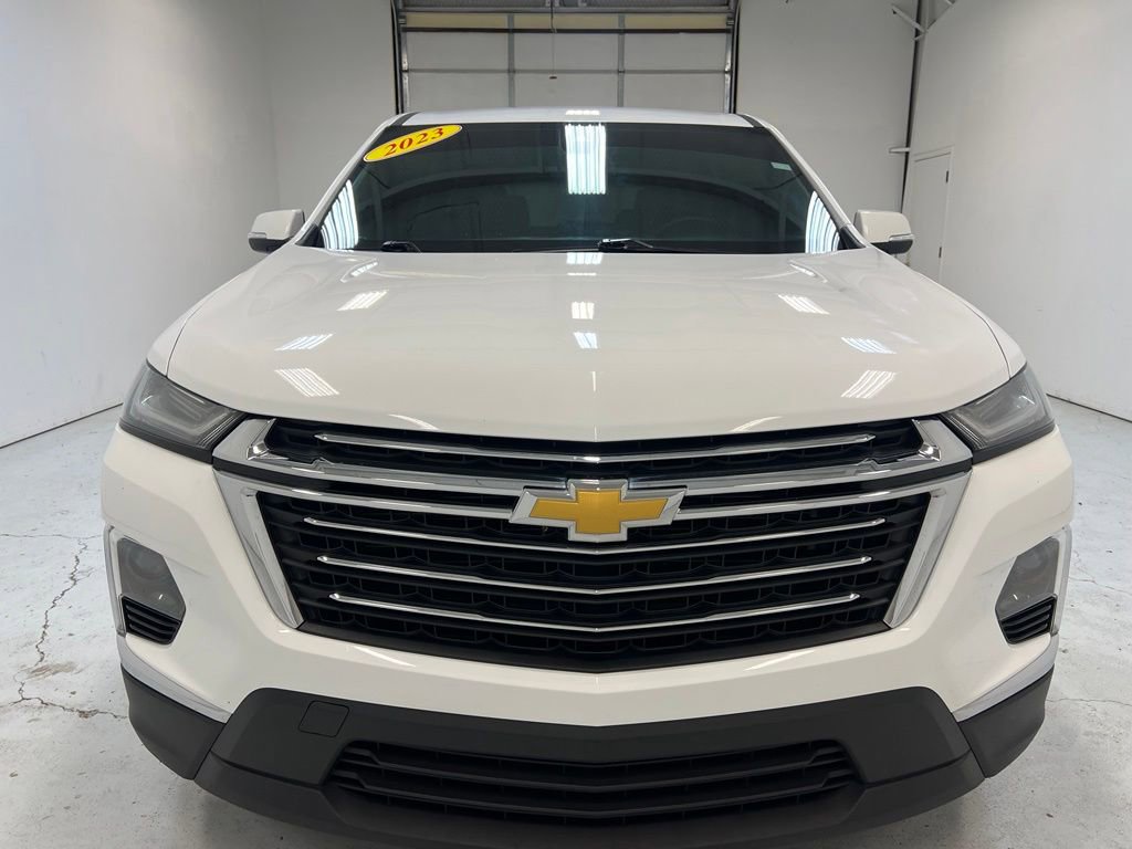 Used 2023 Chevrolet Traverse LT FWD image 13