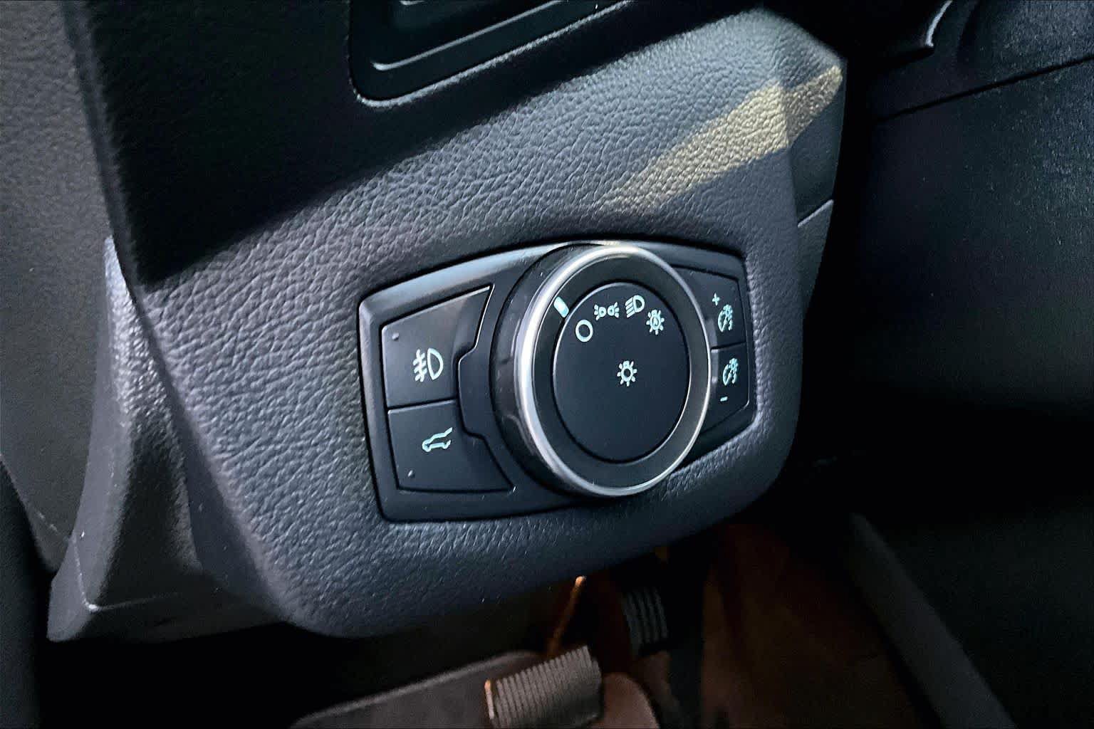 Used 2019 Ford Escape SE AWD/4WD image 32