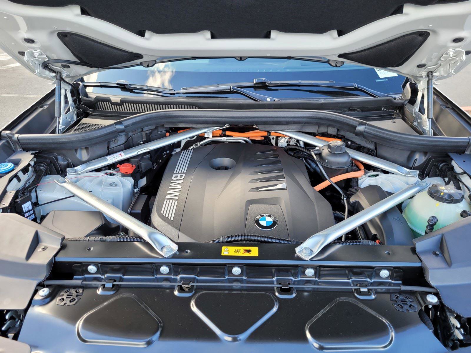 New 2026 BMW X5 xDrive50e w/ Premium Package AWD/4WD image 20