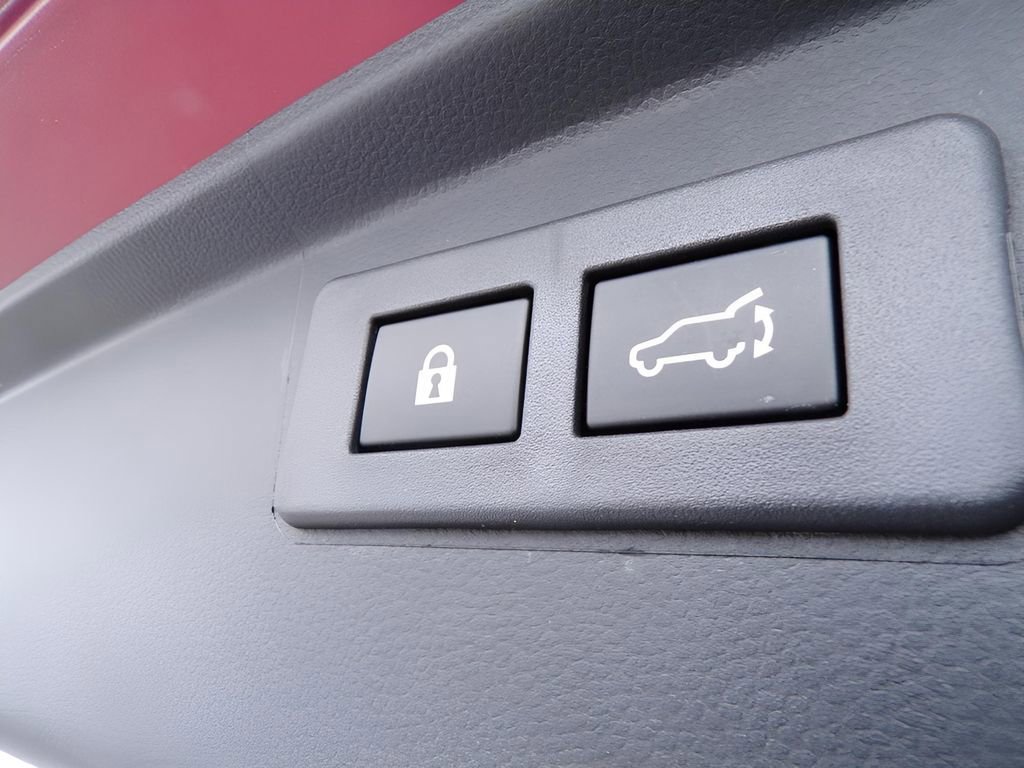 Certified 2025 Subaru Outback Premium image 14