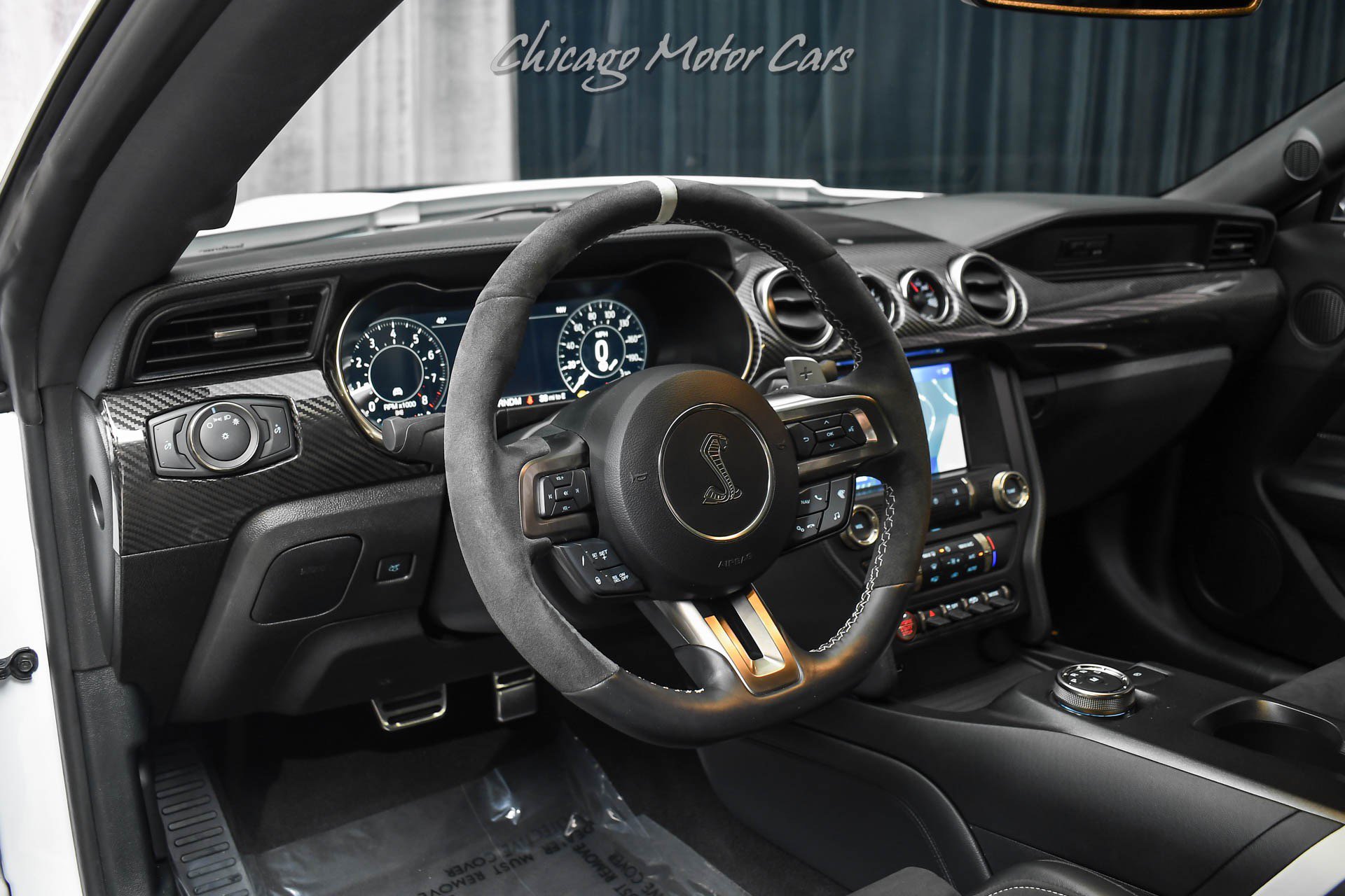 Used 2022 Ford Mustang Shelby GT500 w/ Carbon Fiber Track Pack RWD image 8