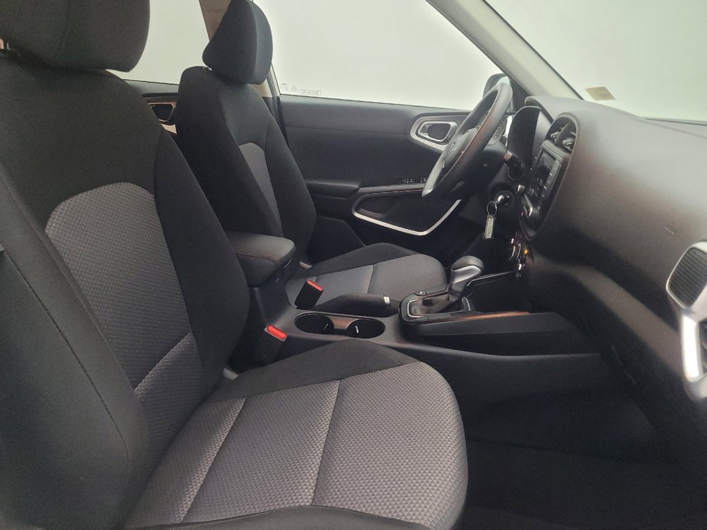 Used 2025 Kia Soul LX w/ LX Technology Package image 21