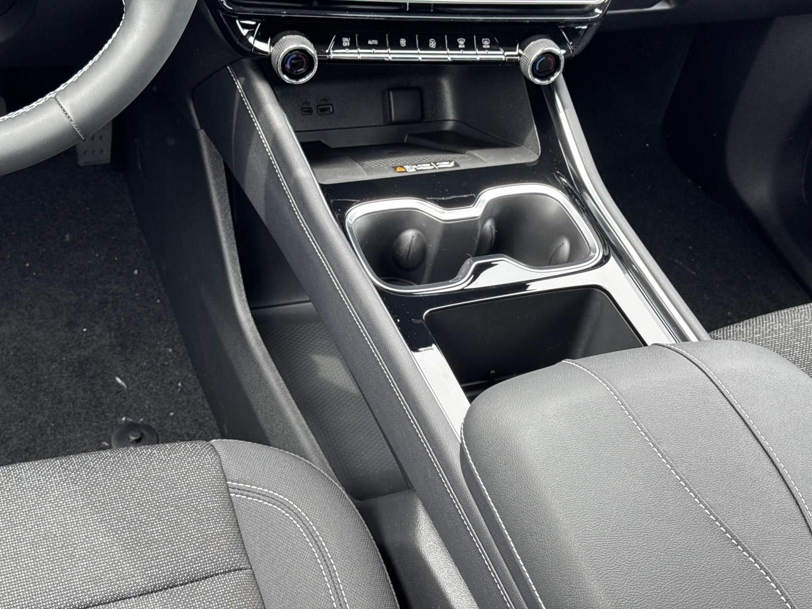 New 2026 Chevrolet Traverse LT AWD/4WD image 22