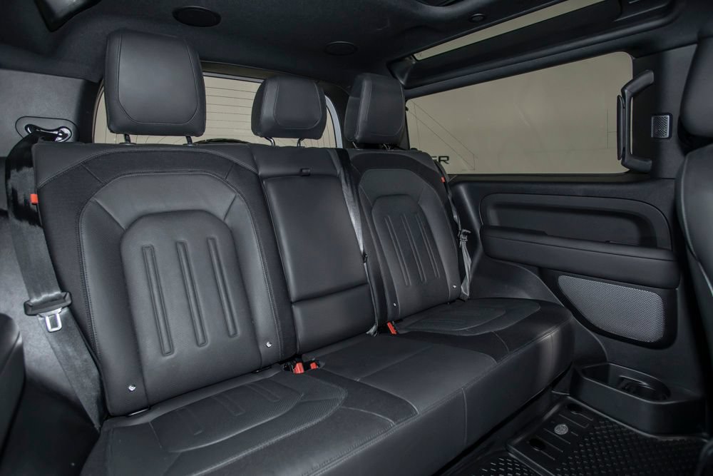 Used 2022 Land Rover Defender 90 X-Dynamic HSE AWD/4WD image 15